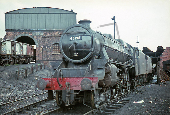 45198  1966-06-18 Croes Newydd Wrexham