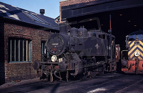 30067 1966 Southampton Docks Shed