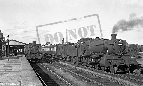 7829 1954 Carmarthen