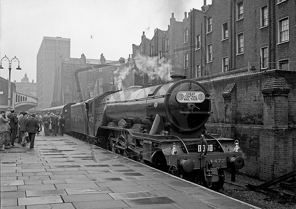 4472 1964-04-18 Marylebone