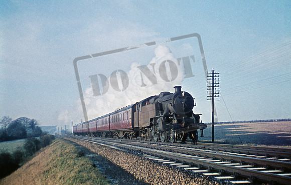 42087 1960-12-27 Beaconsfield