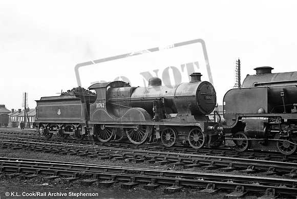 31762 1958-04-19 Tonbridge shed