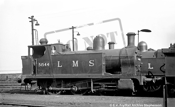 51544 1951-06 Aintree shed