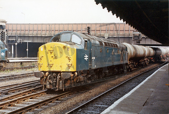 40058 1983-08-23 Manchester Victoria