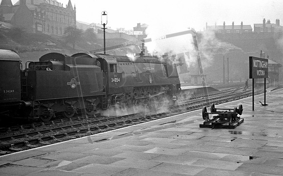 34054 1963-04-30 Nottingham Victoria