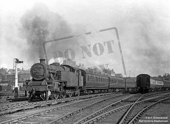 42492 1953-07 Preston station