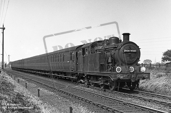 7993 1926-07-01 Romford