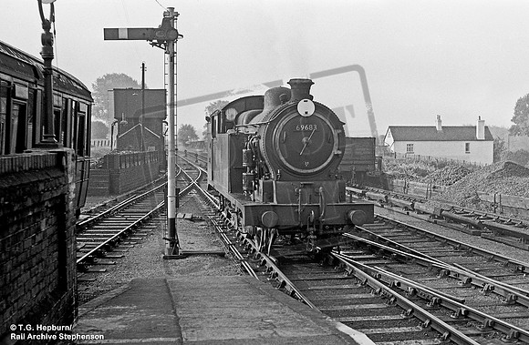 69683 1950s Buntingford