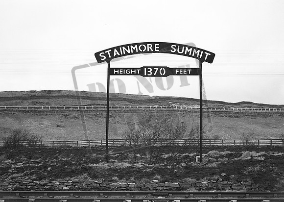 Sign 1950s Stainmore summit