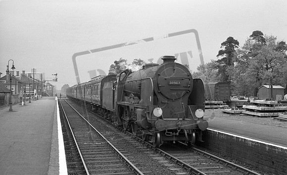 30903 1962-05-26 North Camp