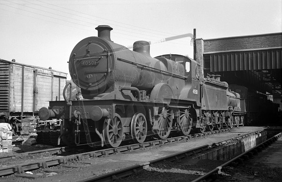 40501 1950s Stafford shed