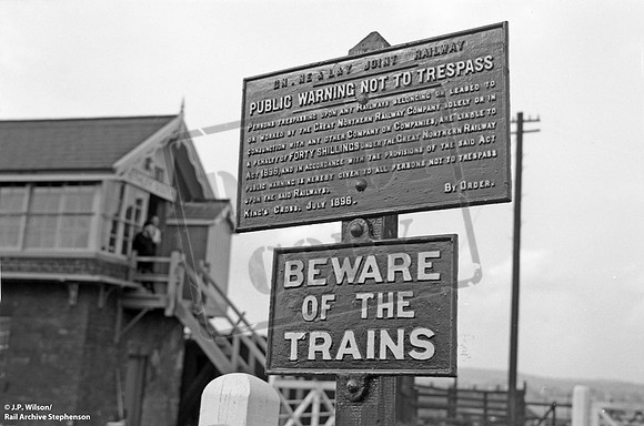 Sign 1955-04-24 Methley)