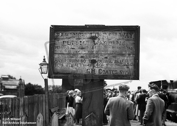 Sign 1957-06-22 Easingwold station