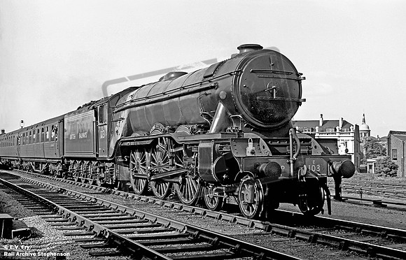 E103 1948-03 Finsbury Park