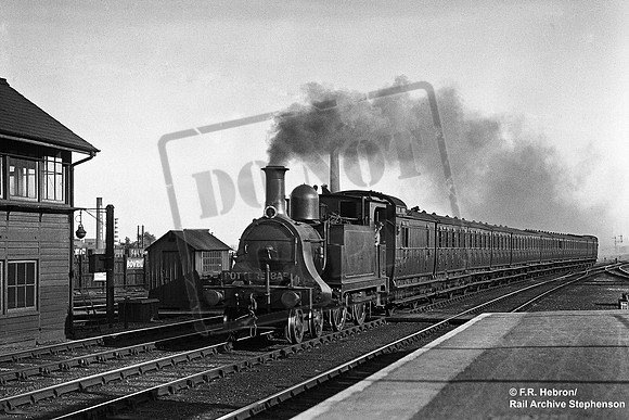 6511 1924c Potters Bar