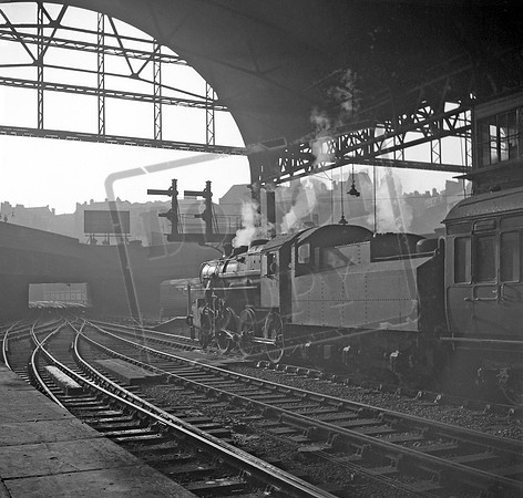 43017 1950s Birmingham New Street