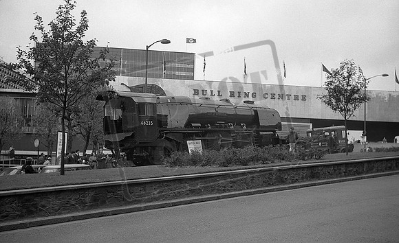 46235 1966-05-20 Birmingham streets