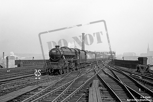 45283 1950s Stockport Viaduct