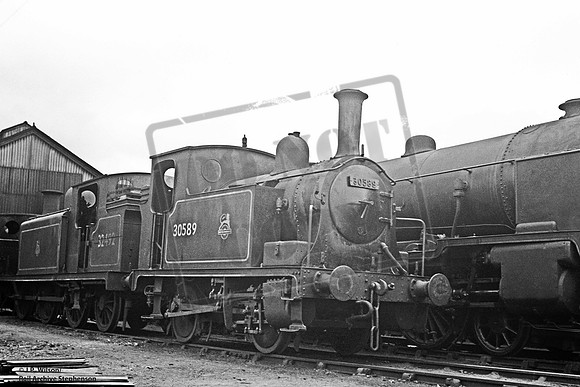 30589 1952-06-01 Eastleigh shed