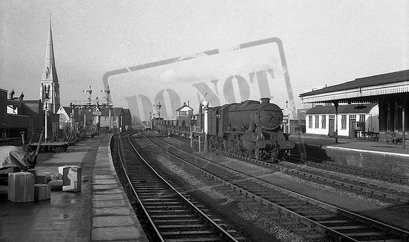 48267 1965-12 Gloucester Central