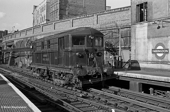 Met 16 1961-10-01 Farringdon