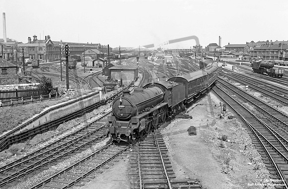 61305 1958-07-19 Doncaster station
