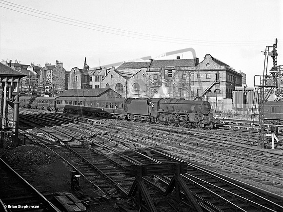 45171 1965-08-28 Edinburgh Princes Street