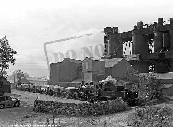 46426 1965-10 Blencow lime works