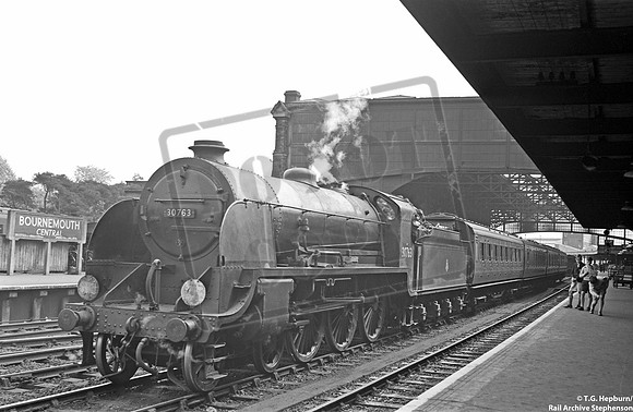 30763 1957 Bournemouth Central