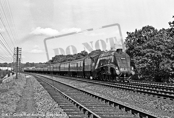 60700 1957-10-05 Brookmans Park