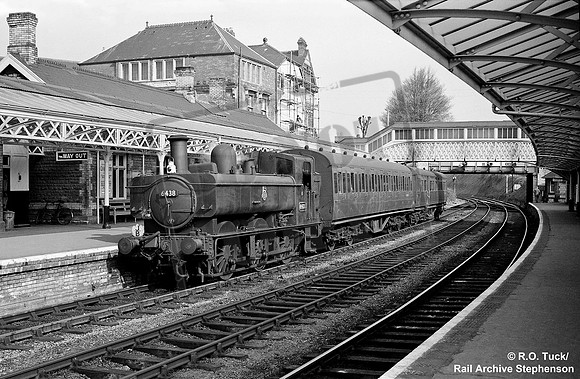 6438 1958-04-30 Penarth Town