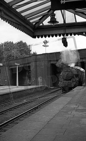 45282 1960-08-29 Hatch End