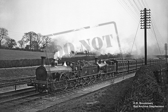 MR 827 1900c Mill Hill