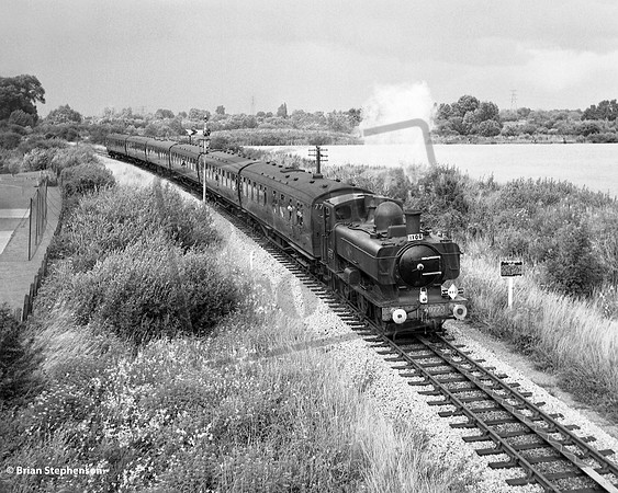 8773 1965-07-25 Poyle Estate Halt
