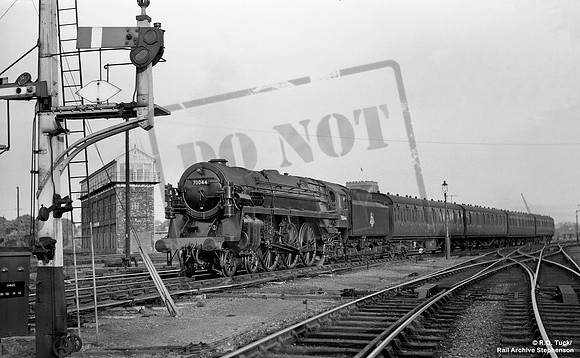 70044 1953-06-11 Shrewsbury