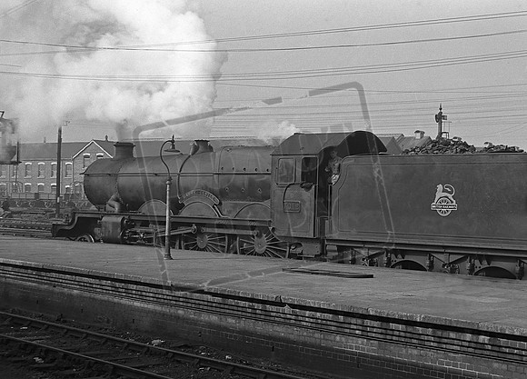 7012 1951c Swindon Station