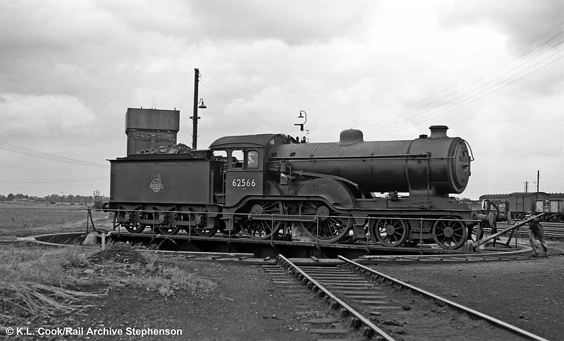 Rail-Online | D14/D15/D16 4-4-0 | 62566 1958-06-25 Ely