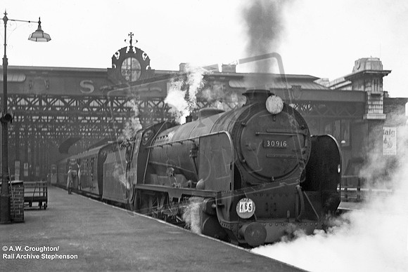 30916 1949 Charing Cross