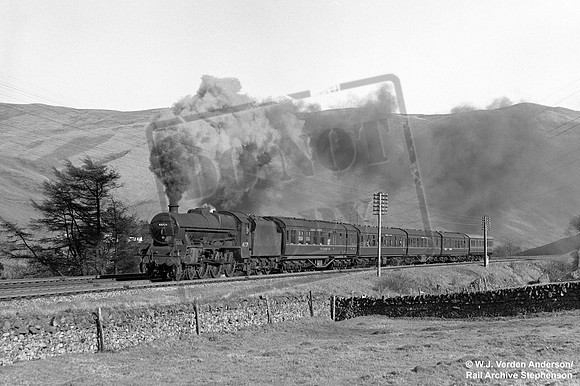 45729 1950s  Beattock bank