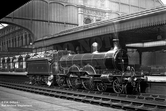 GNR 990 1910c Nottingham Victoria