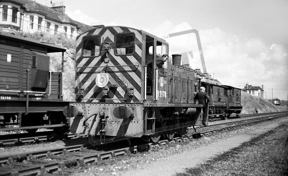 D2178 1966-06-18 Plymouth Friary