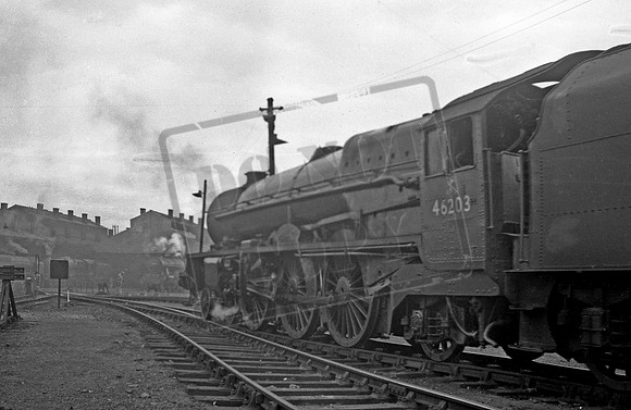 46203 1952-08-13 Crewe North