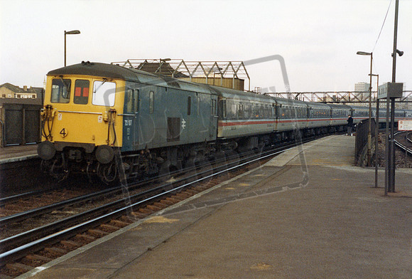 Rail-Online | Class 70-77 | 73107 1985-01-05 Clapham Junction
