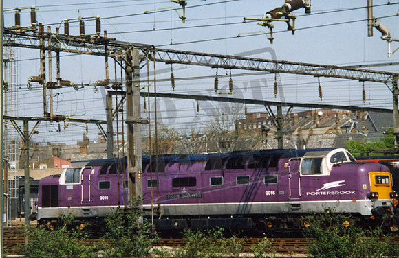 9016 2003-04-17 Willesden Jcn