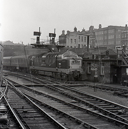 D9004 1964 Kings Cross