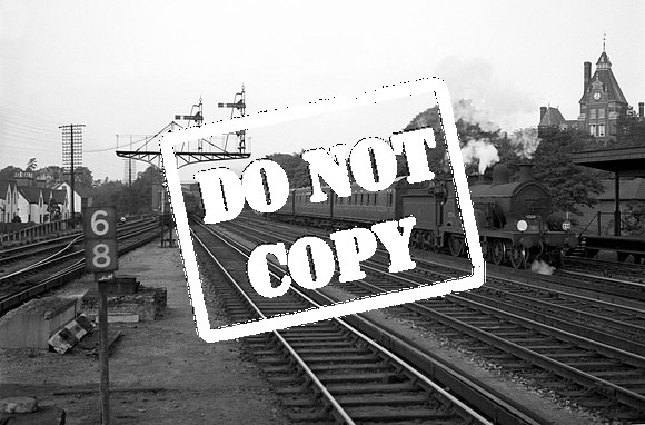 31734 1952-08-23 Redhill