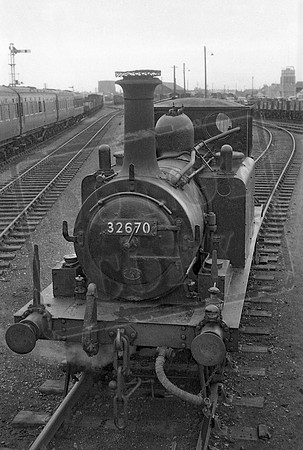 32670 1962-10-06 Newhaven