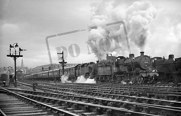 40491 1950s Leeds Wellington Station