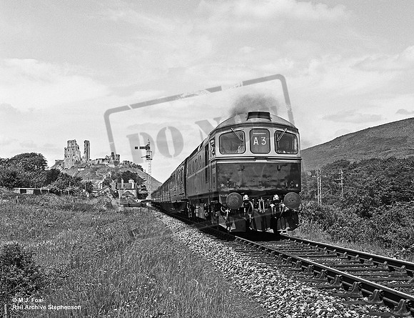 D6504 1966-07-02 Corfe Castle