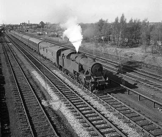 42613 1966-04-29 Hooton